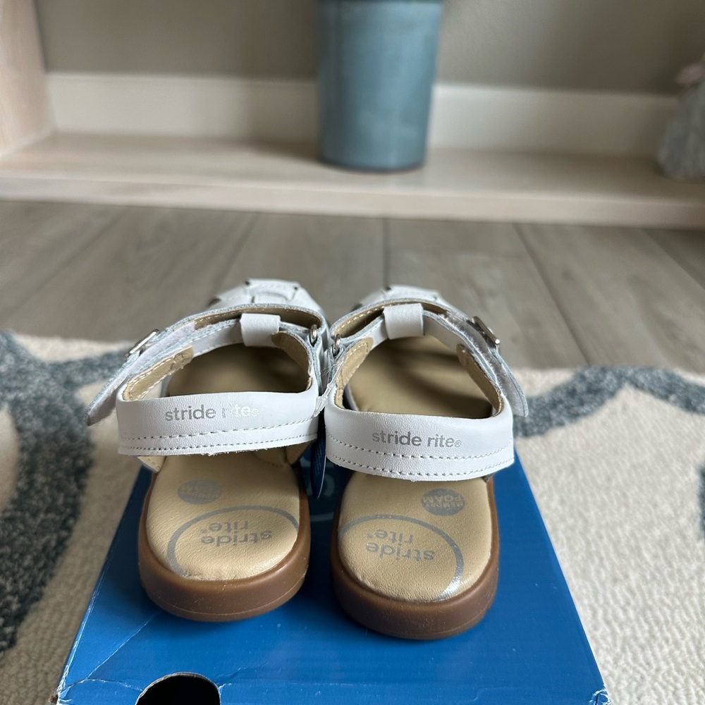 BNIB Stride Rite White Sandals sz 12.5 - Picture 9 of 10